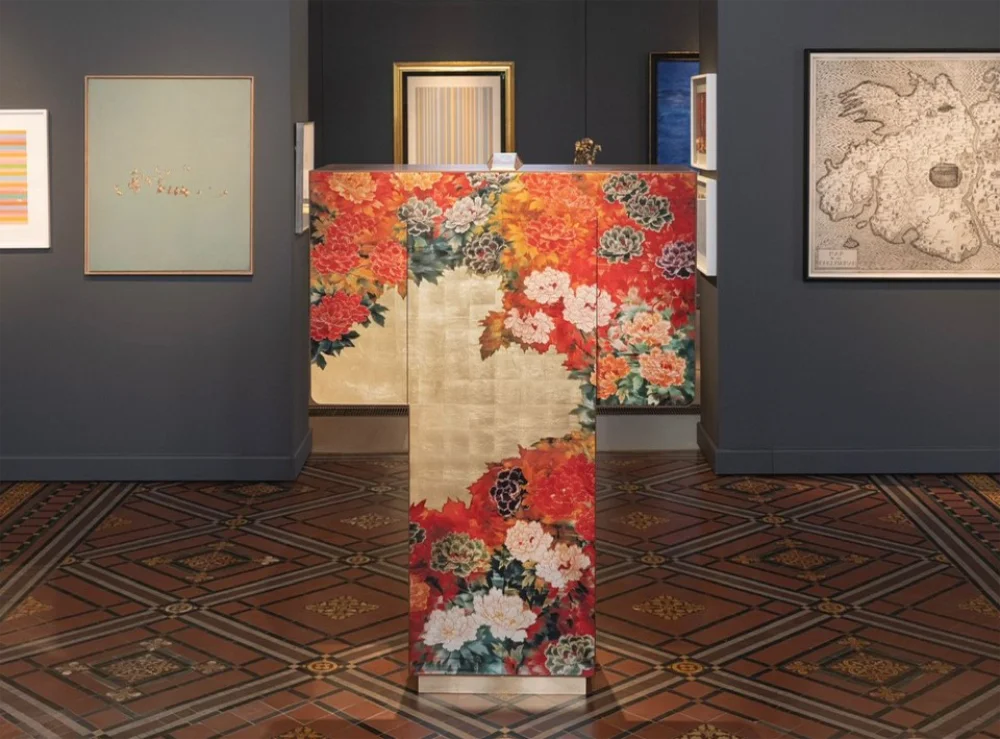 Kimono Cabinett